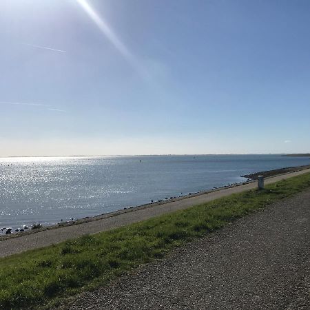 Bungalow Aan De Thoolse Kust Poortvliet Exteriör bild