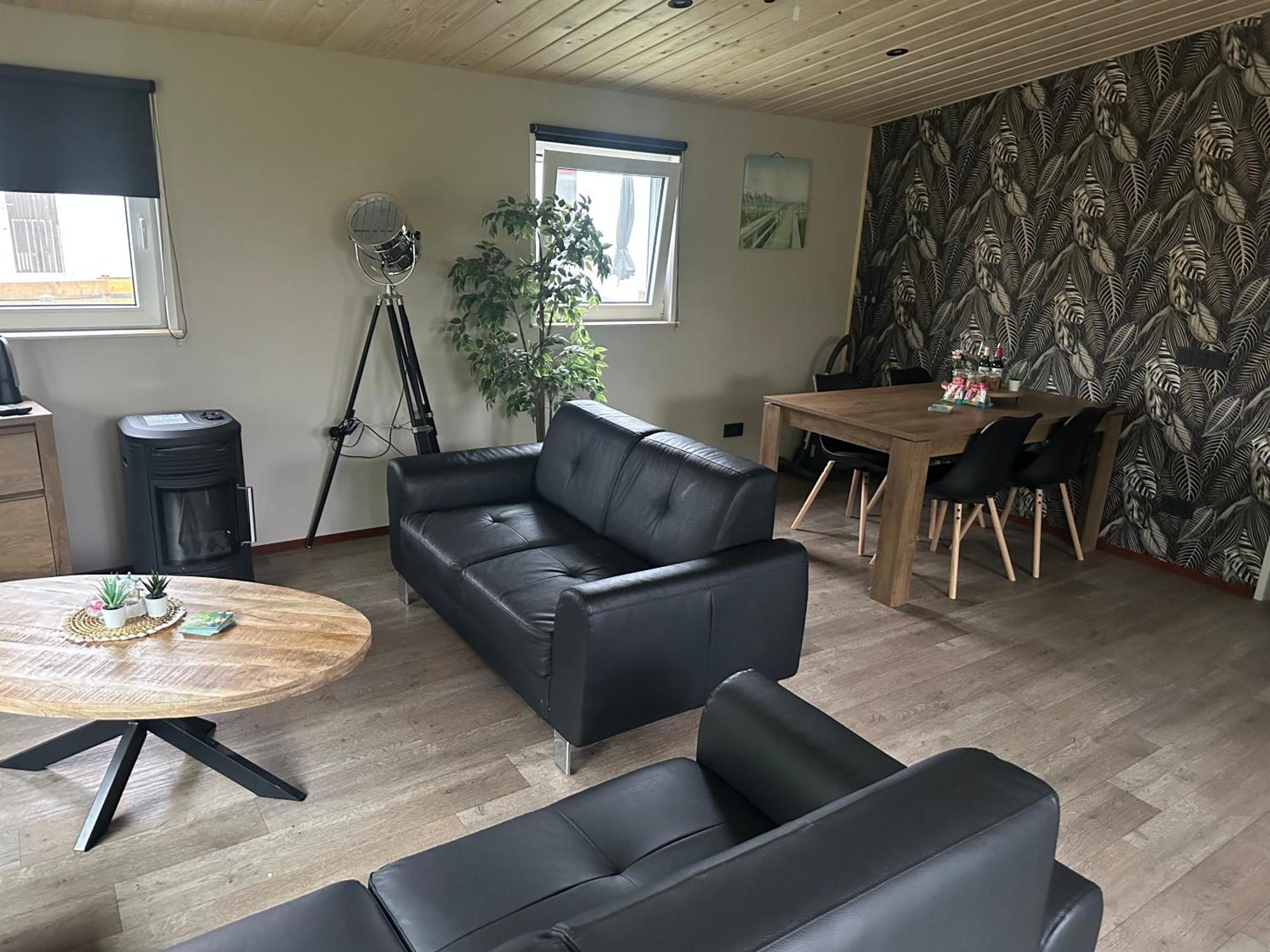 Bungalow Aan De Thoolse Kust Poortvliet Exteriör bild